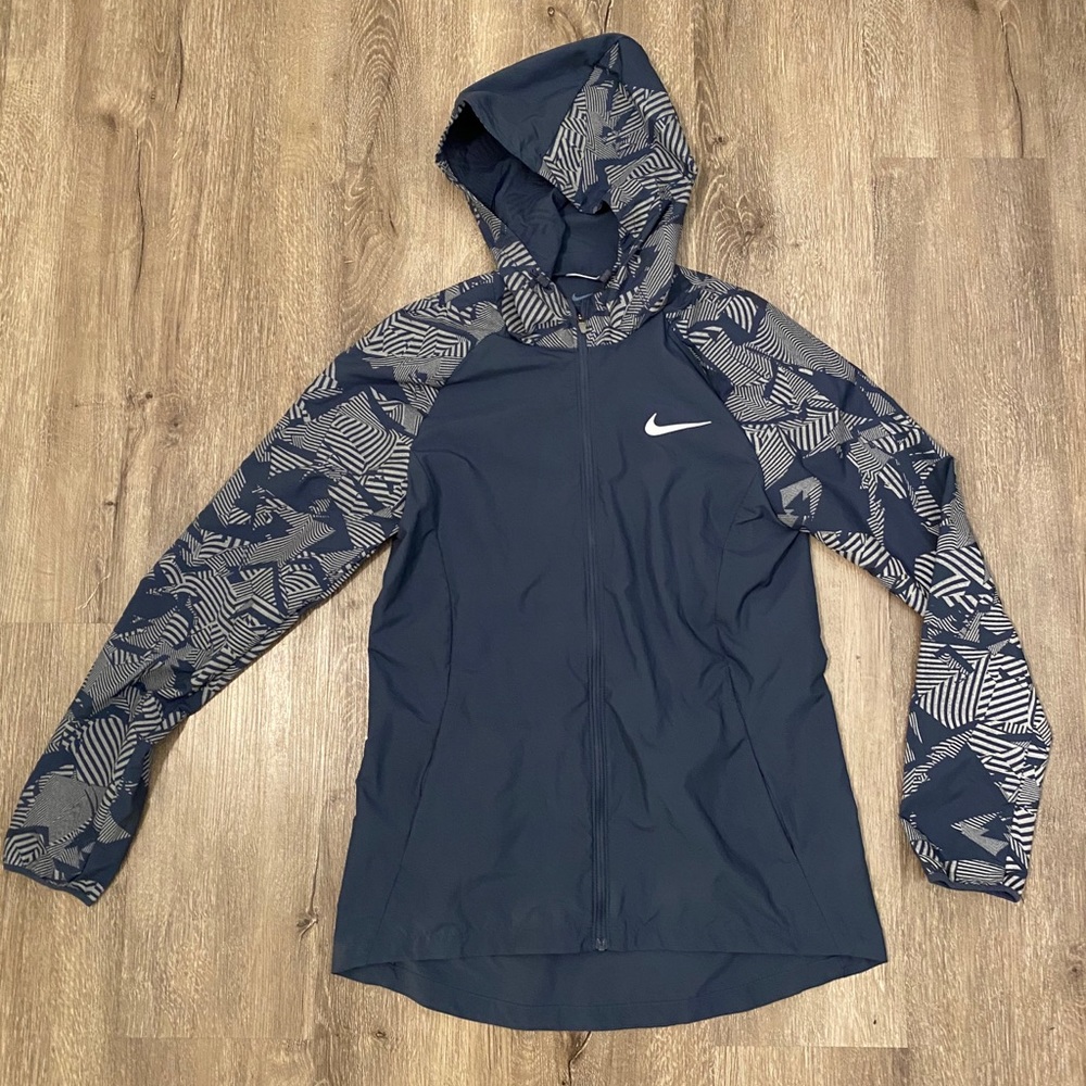 Nike Women’s Windbreaker